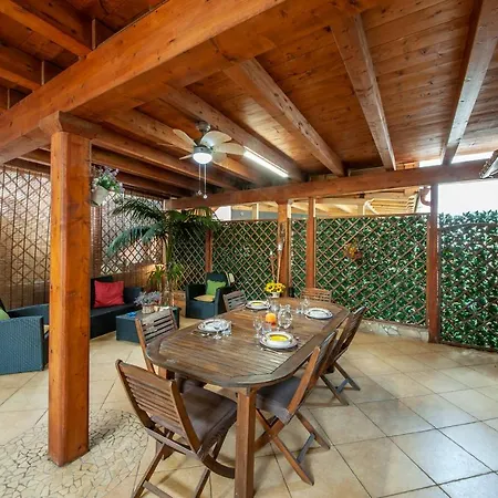 Ampia Veranda A 50 Mt Dal Mare Free Wifi Feriehus Castelsardo