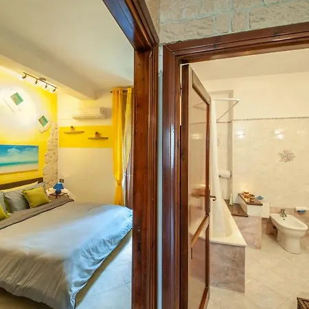 Ampia Veranda A 50 Mt Dal Mare Free Wifi