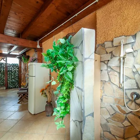 Ampia Veranda A 50 Mt Dal Mare Free Wifi *